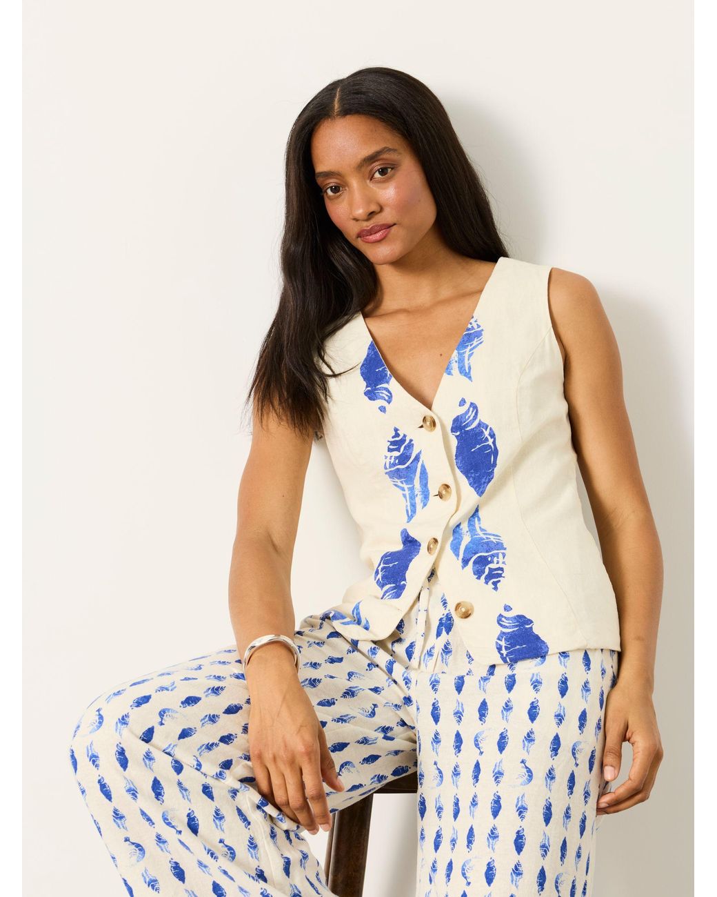 FatFace White Indie Petite Waistcoat