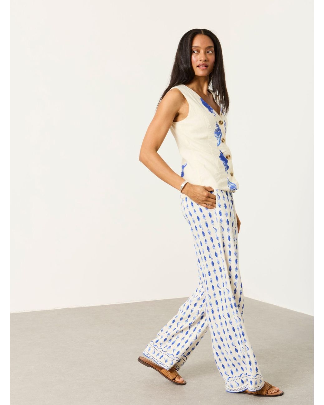 FatFace White Indie Petite Waistcoat