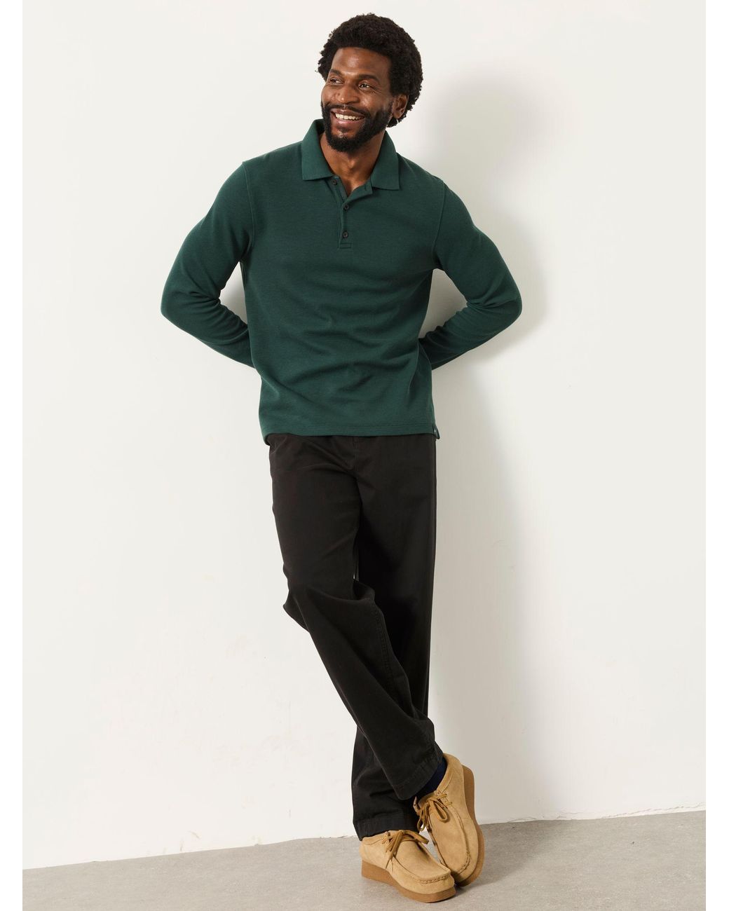 FatFace Black Perth Pleat Front Chinos for men