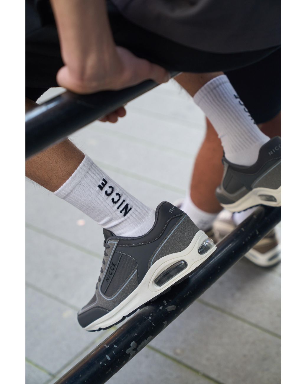 Nicce London Gray Elossi Trainers for men