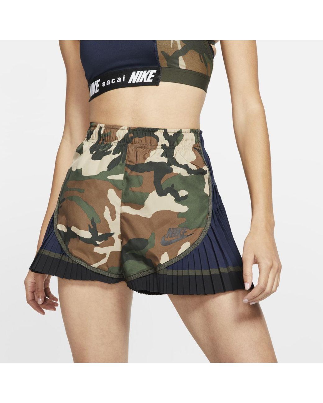 Nike X Sacai Womens Camo Pleated Shorts in Black | Lyst