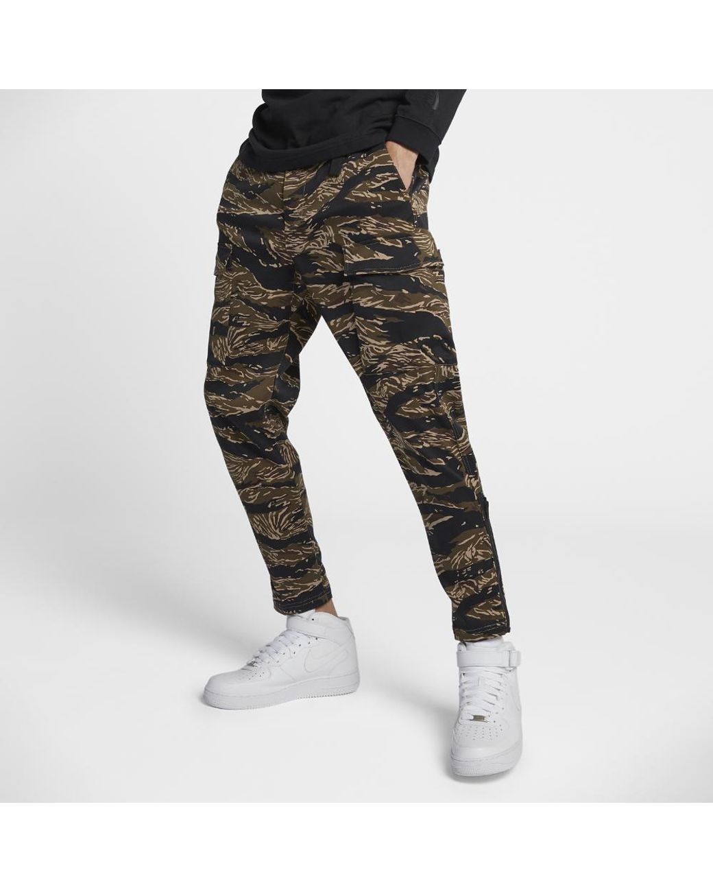 Nike Lab Essentials Tiger Camo Men's Pants in Green for Men | Lyst
