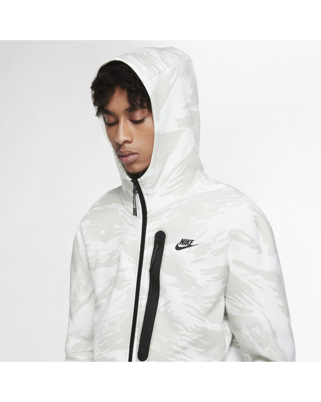 niets Munching spijsvertering Nike Sportswear Tech Fleece Men's Full-zip Camo Hoodie in White for Men |  Lyst UK