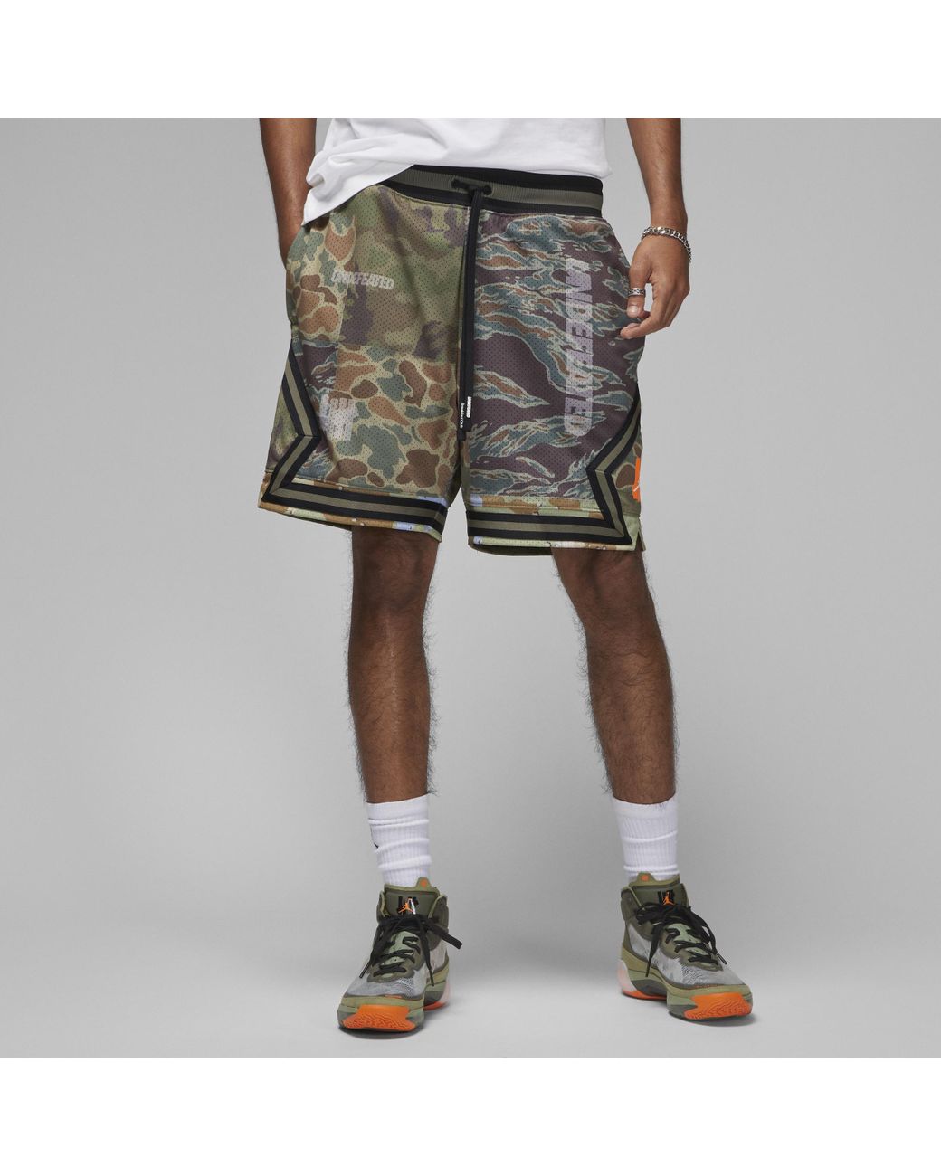 Nike Jordan X Undefeated Shorts in Green for Men | Lyst