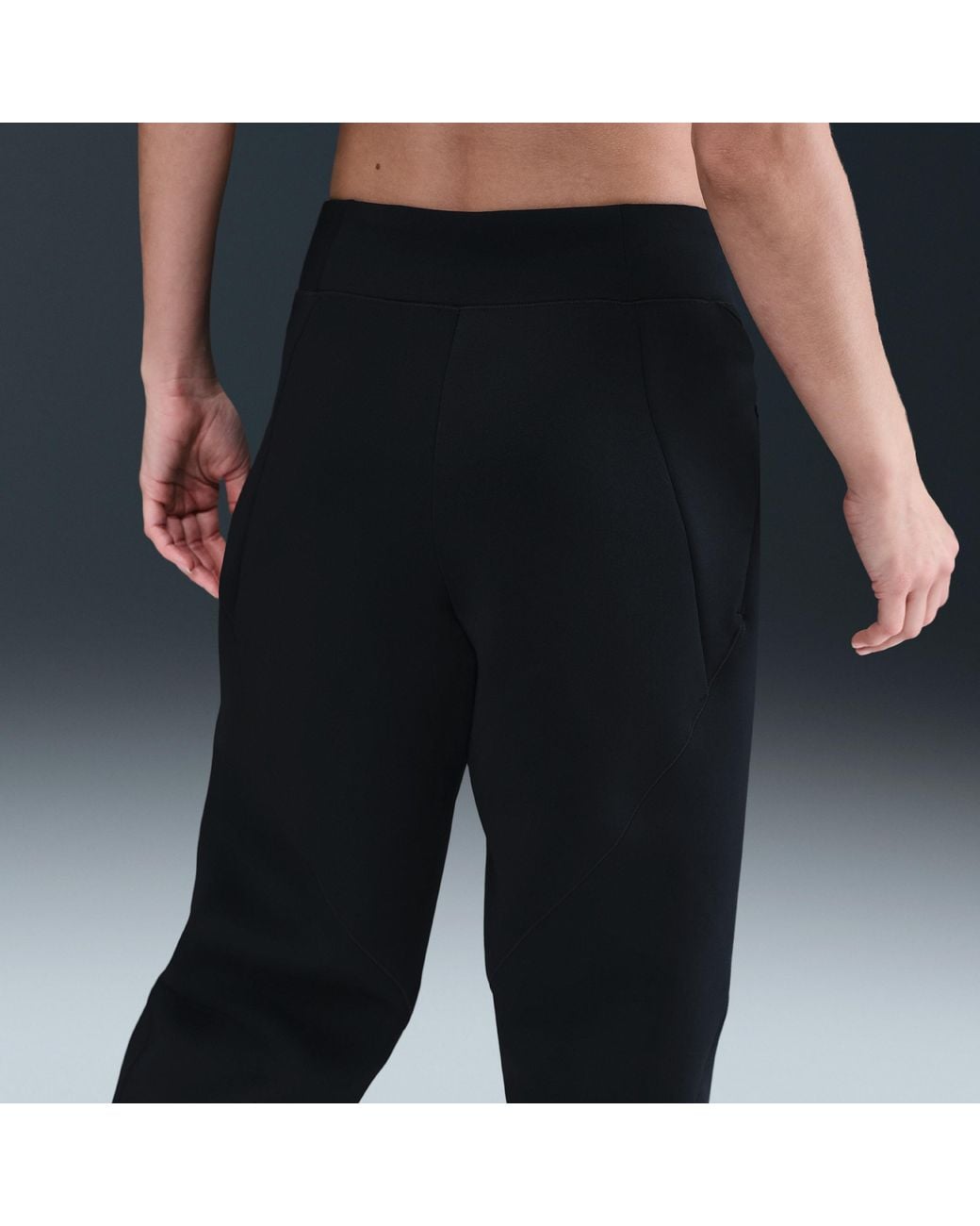 Nike Universa Dri-Fit Mid-Rise Loose 7/8 Pants in Black | Lyst
