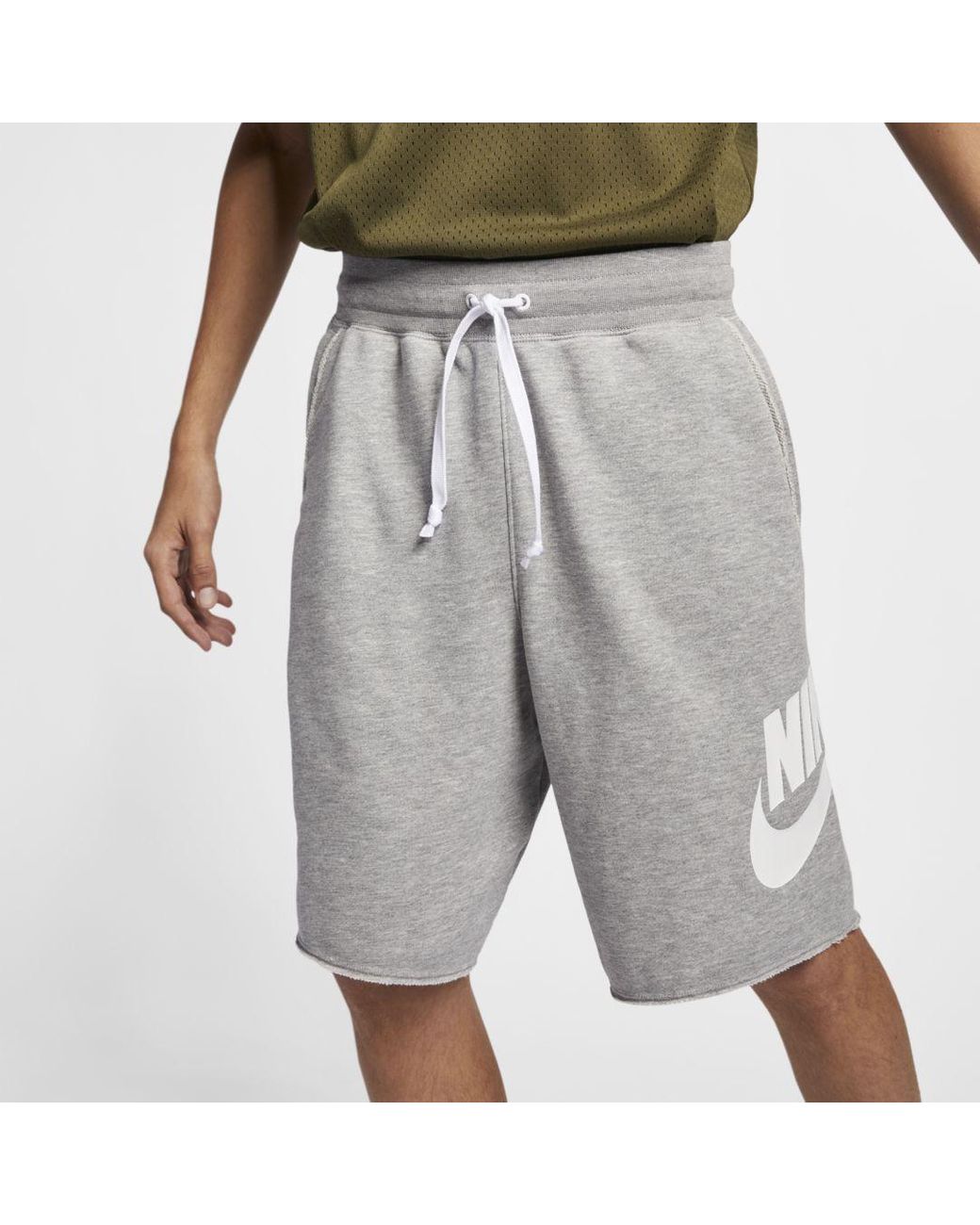 مائة عام ساندي حبر short nike alumni 