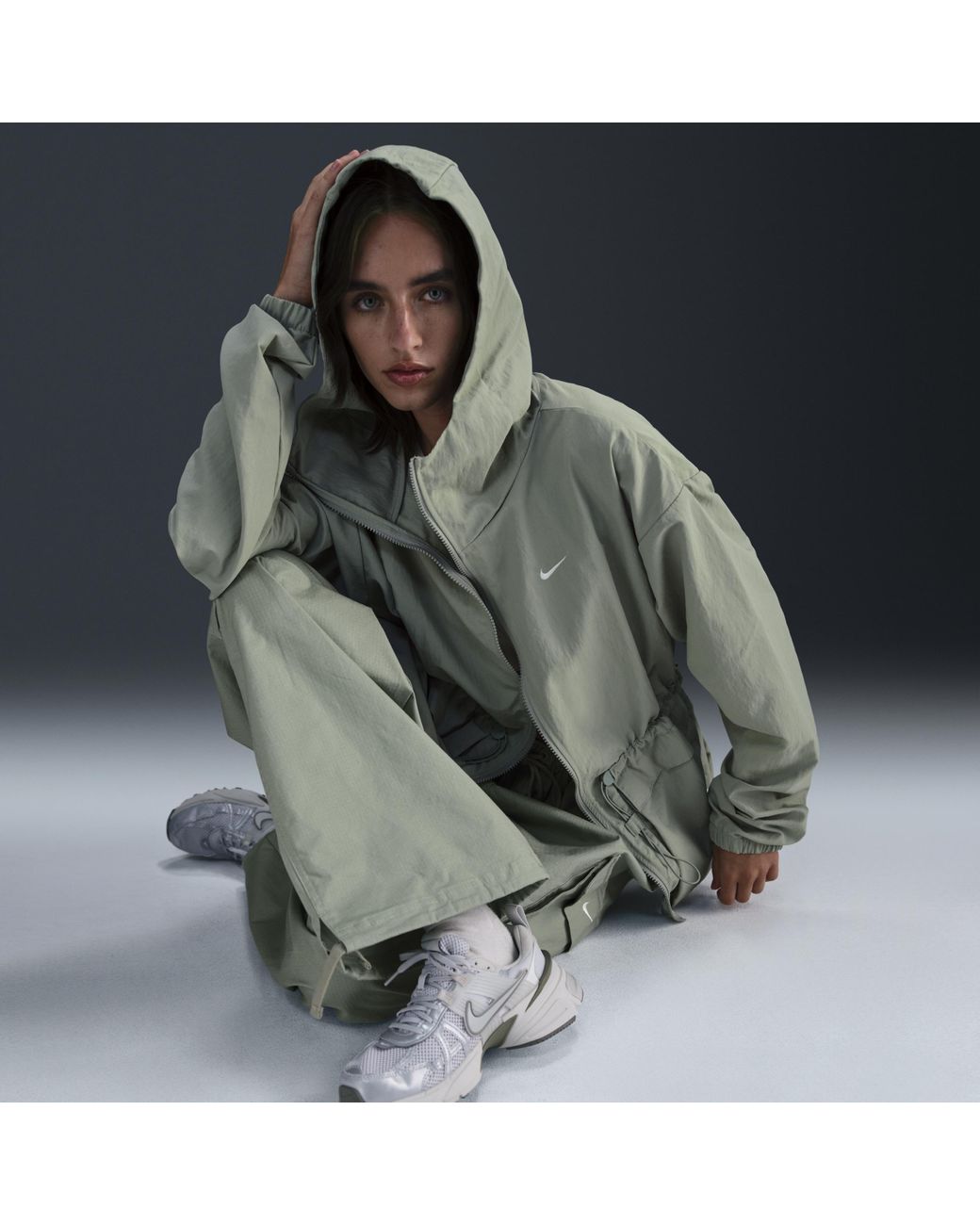 Nike Sportswear Everything Wovens Oversized Hooded Jacket in Gray Lyst