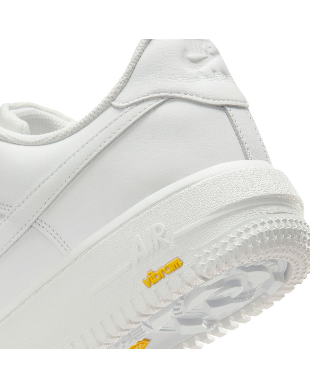 nike air force gtx white