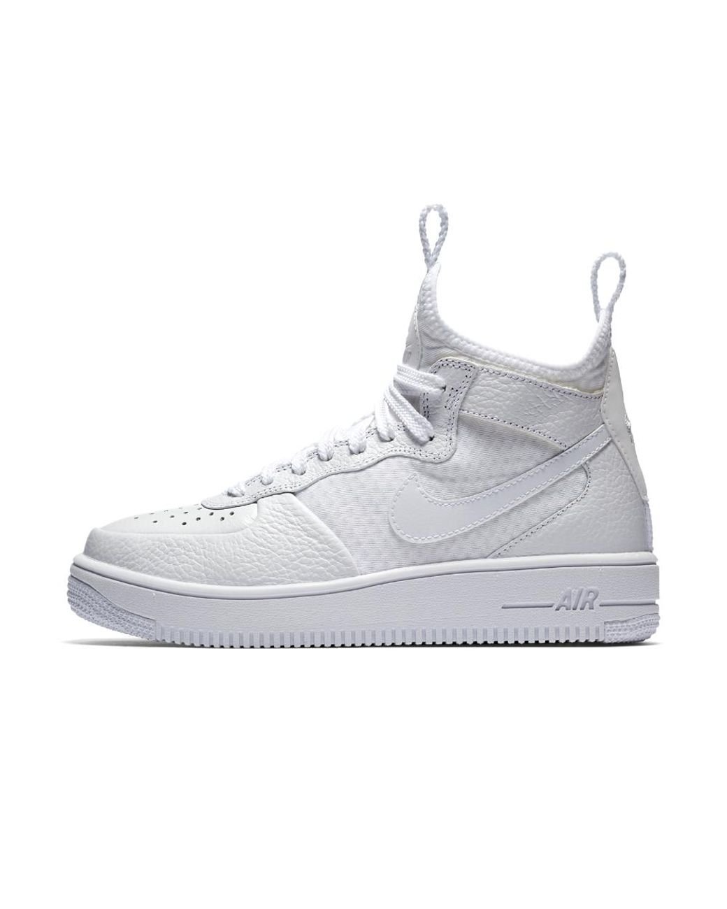 Nike Air Force 1 Ultraforce Mid Women's Shoe in White | Lyst