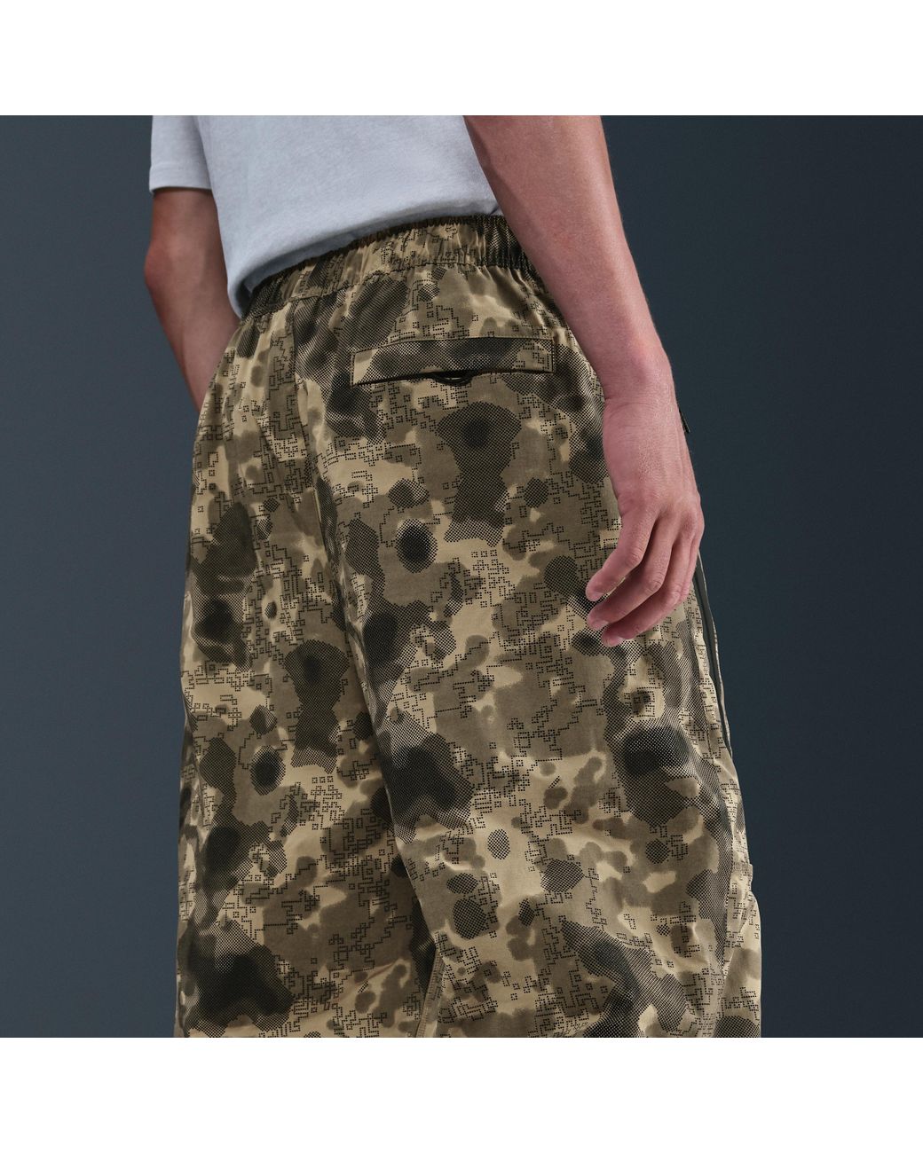 nike woven camo pants