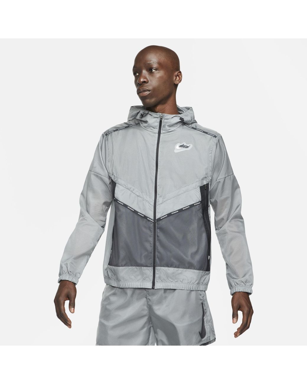 Nike Repel Wild Run Windrunner Graphic Running Jacket in Grey for Men ...
