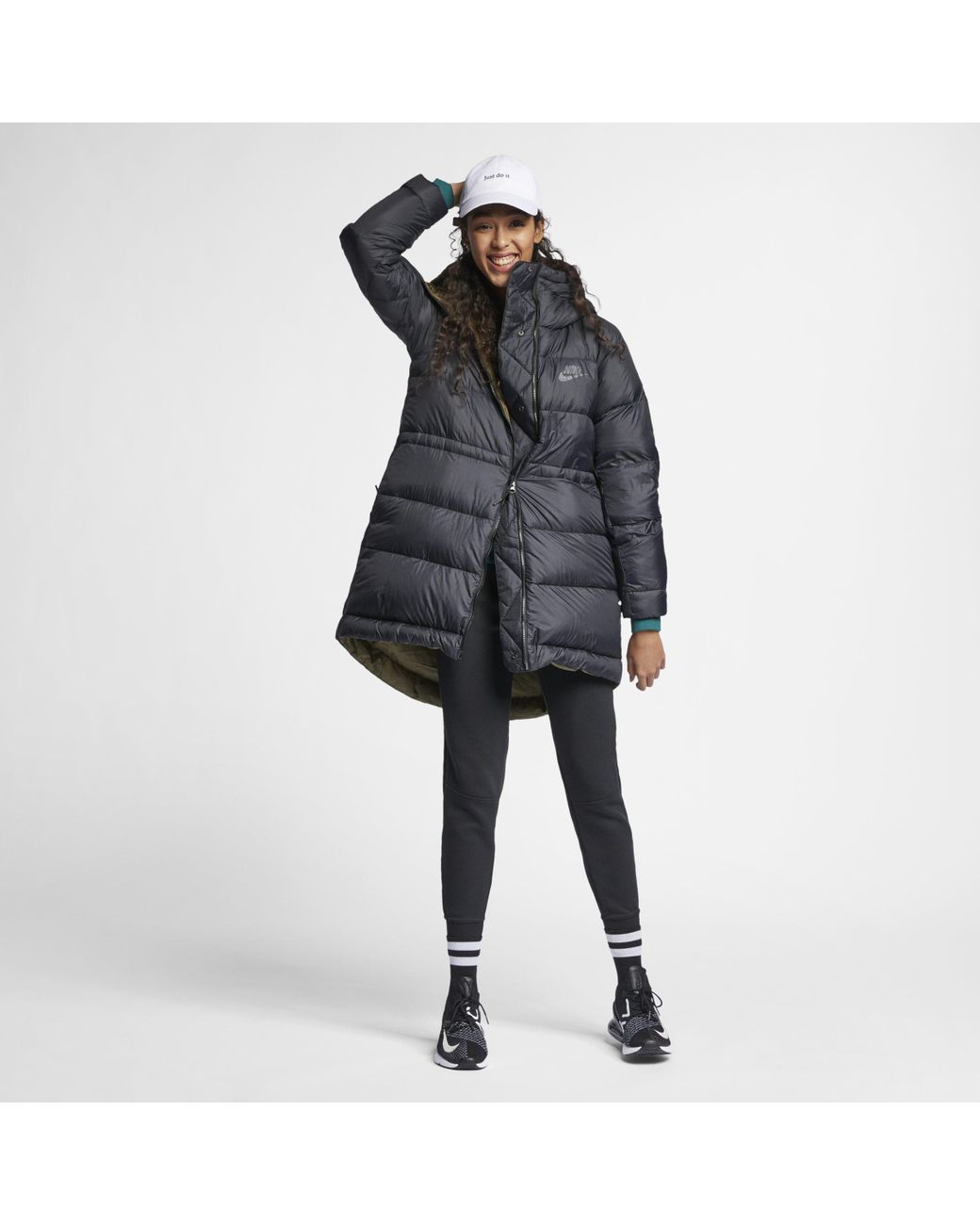 Nike Sportswear Women's Reversible Down Fill Jacket in Black | Lyst UK