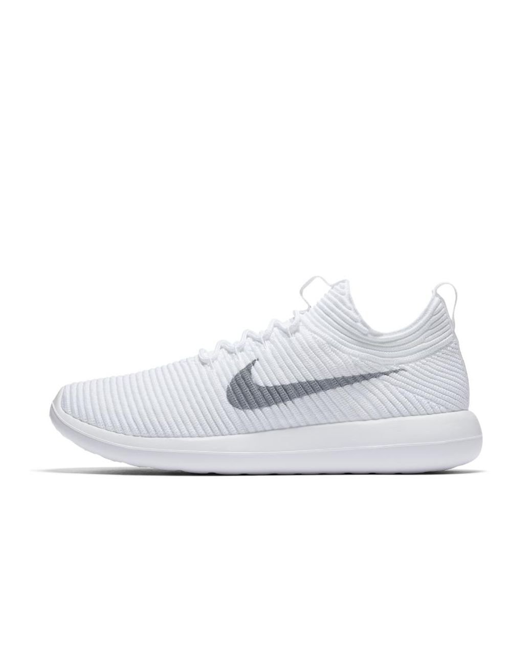 Nike Roshe Two Flyknit V2 Women's Shoe in White | Lyst