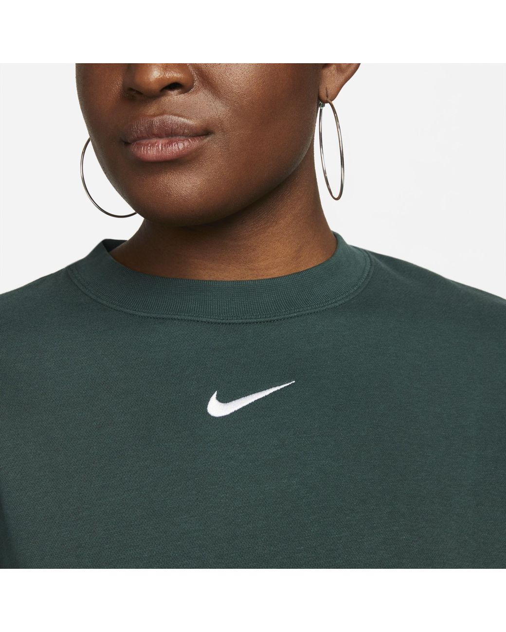 Nike Sportswear Collection Essentials Oversized Fleece Crew Sweatshirt in  Green (Yellow) | Lyst Australia