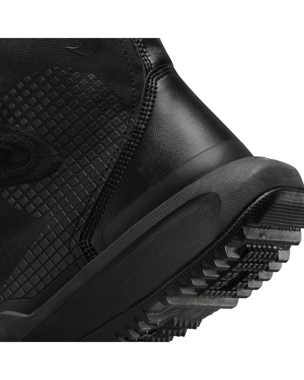 Nike Black Sfb B2 Boots for men