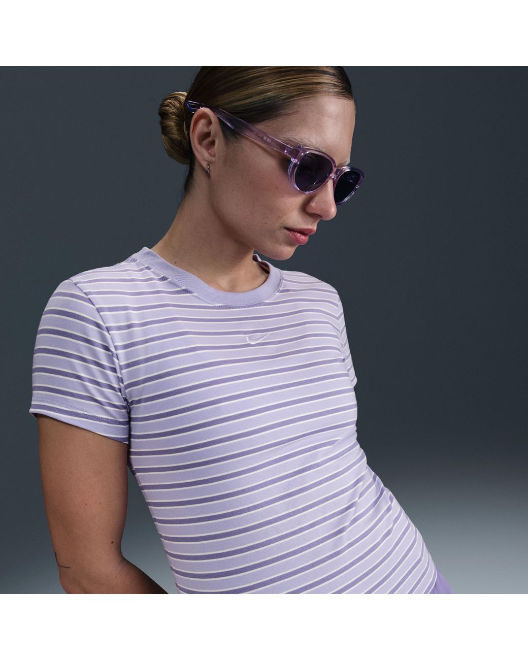 ★ Nike★ Sportswear Chill Knit Slim Stripe T-shirt W Lilac Nike Sportswear Chill Knit Slim Striped T-Shirt in Purple | Lyst