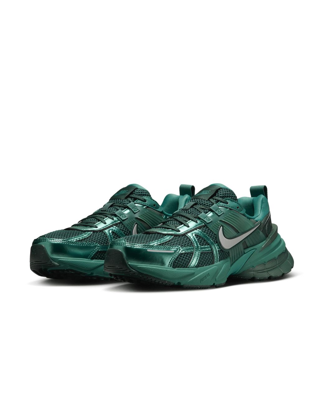 Nike V2K Run Shoes in Green | Lyst
