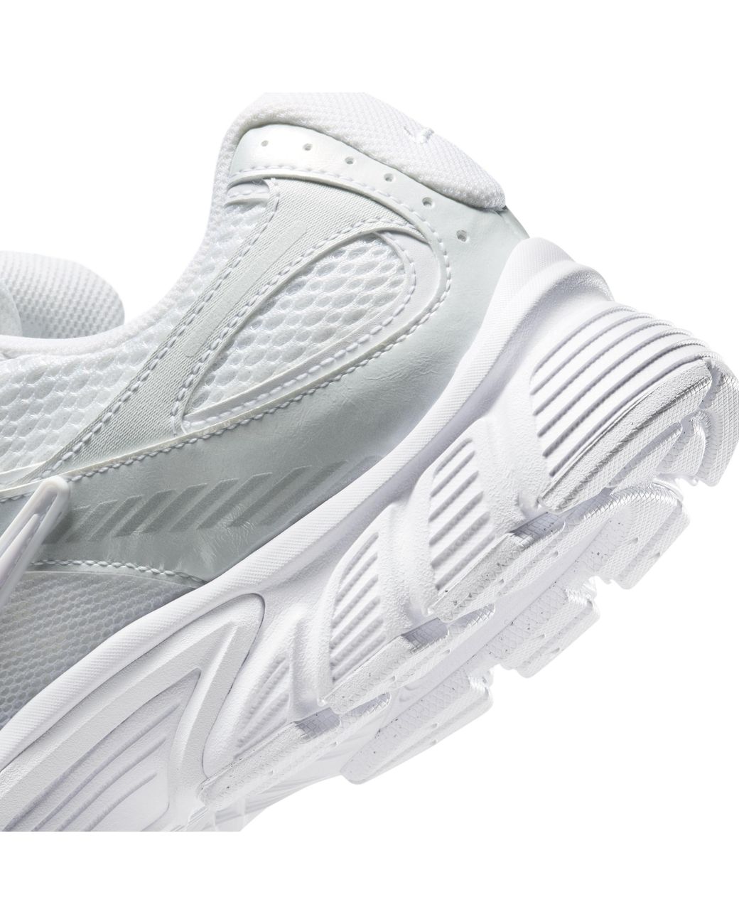 Nike V5 Rnr Shoes in White for Men | Lyst