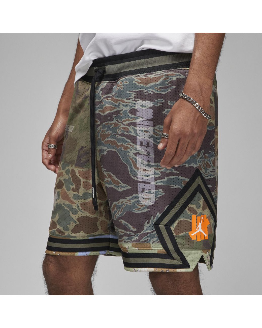 Nike Jordan X Undefeated Shorts in Green for Men | Lyst