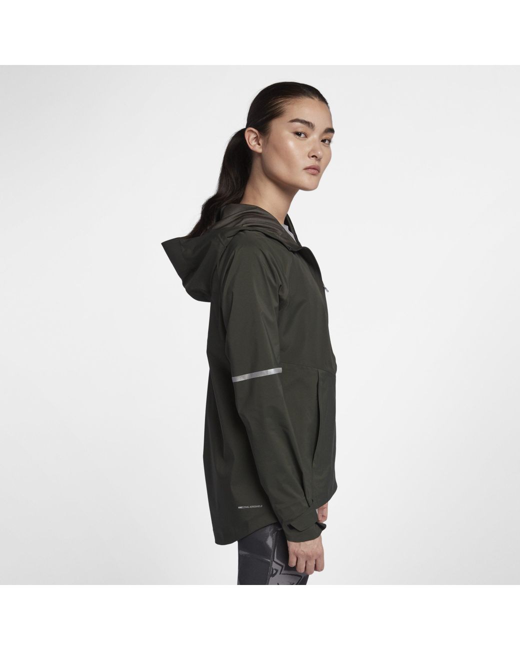 Nike Zonal Aeroshield Running Jacket in Green | Lyst UK