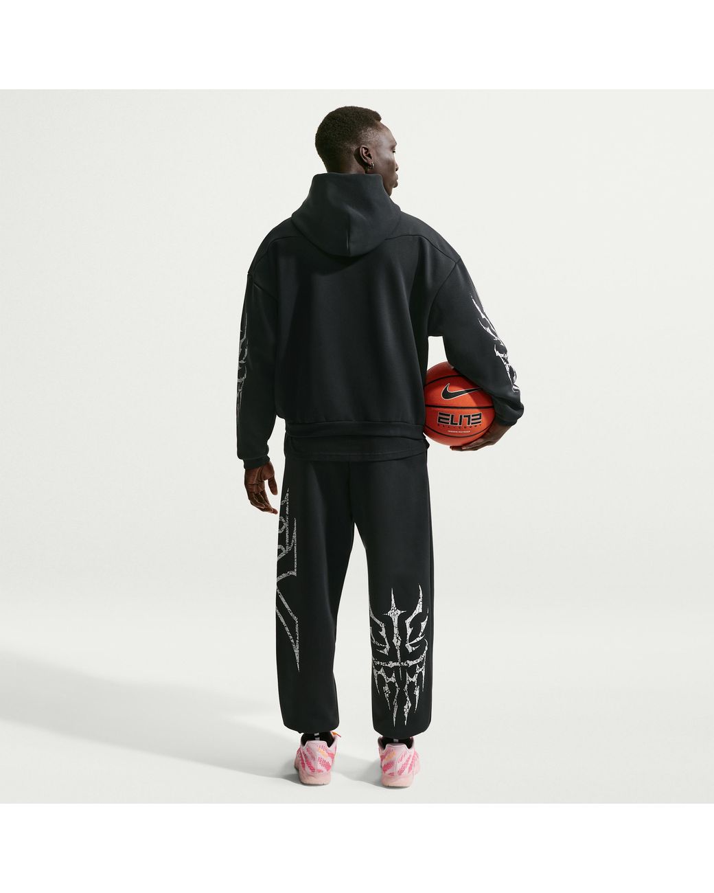 nike basketball retro print dye joggers in black