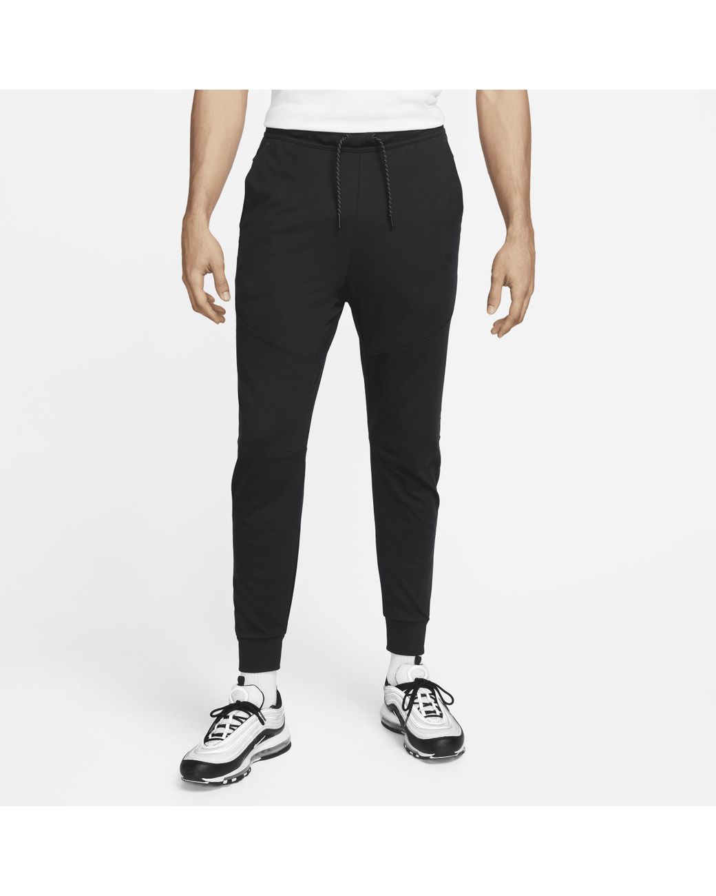 Nike Sportswear Tech Fleece Lightweight Slim-fit Jogger Sweatpants in Black  for Men