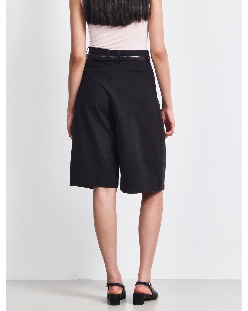 NINETY PERCENT Juniper Pleated Short In Black