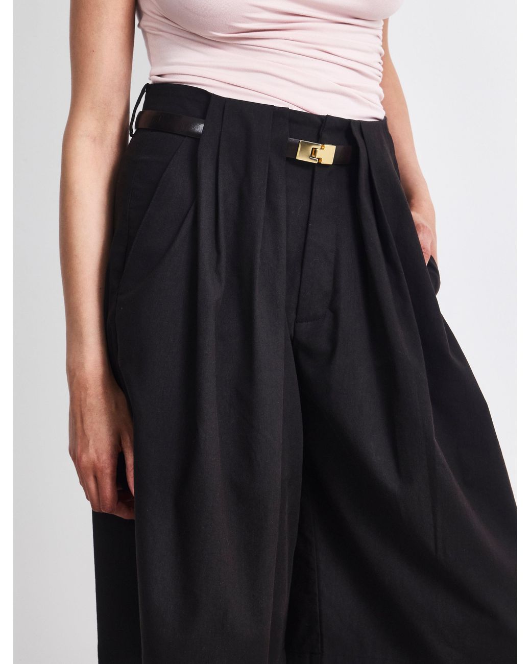 NINETY PERCENT Juniper Pleated Short In Black