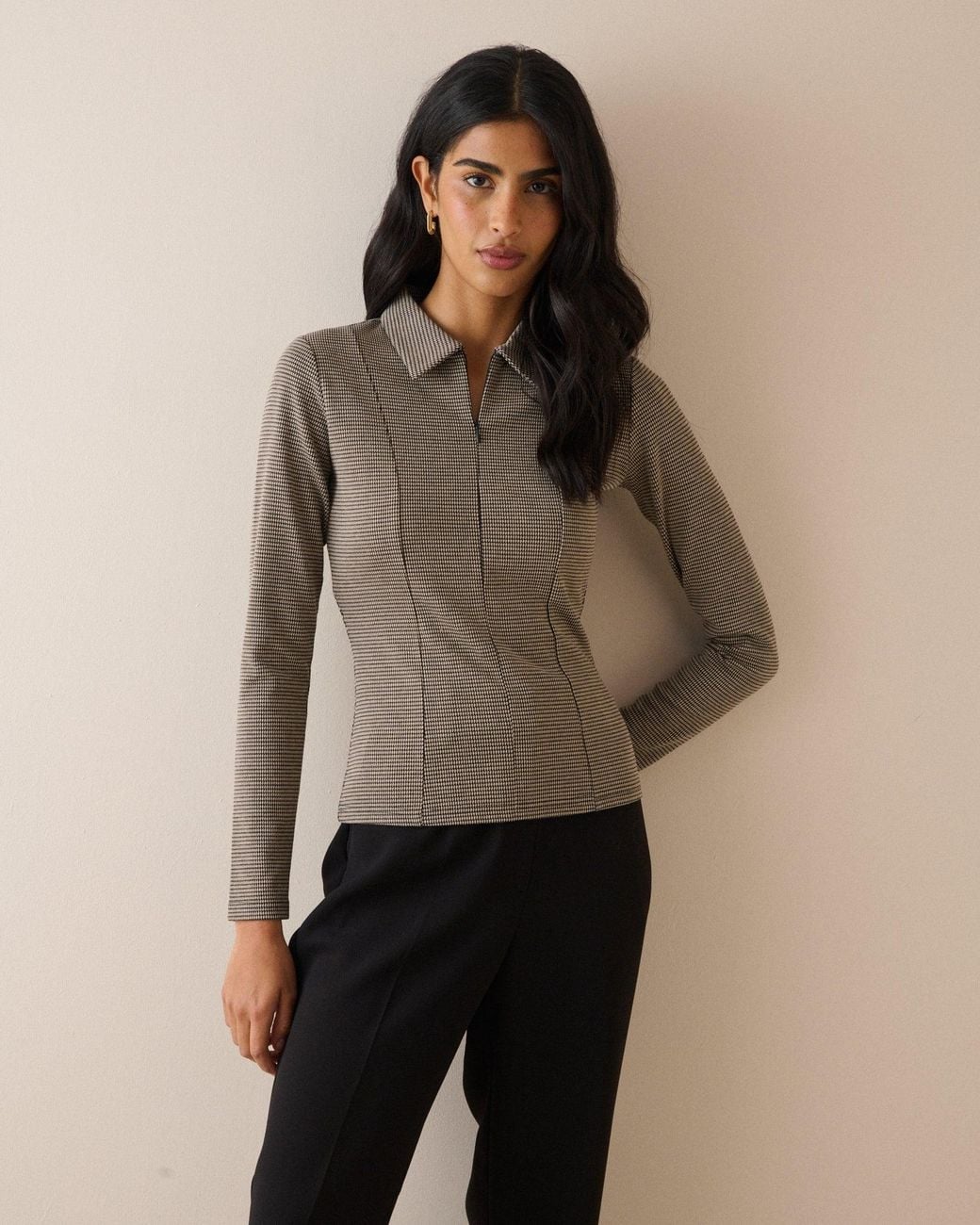 Nobody's Child Brown Houndstooth Collared Jersey Top