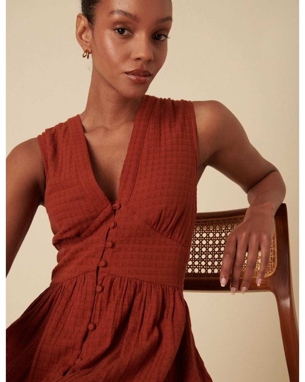 burnt orange sleeveless starlight midi dress Nobody's Child Burnt Sleeveless Starlight Midi Dress in Orange