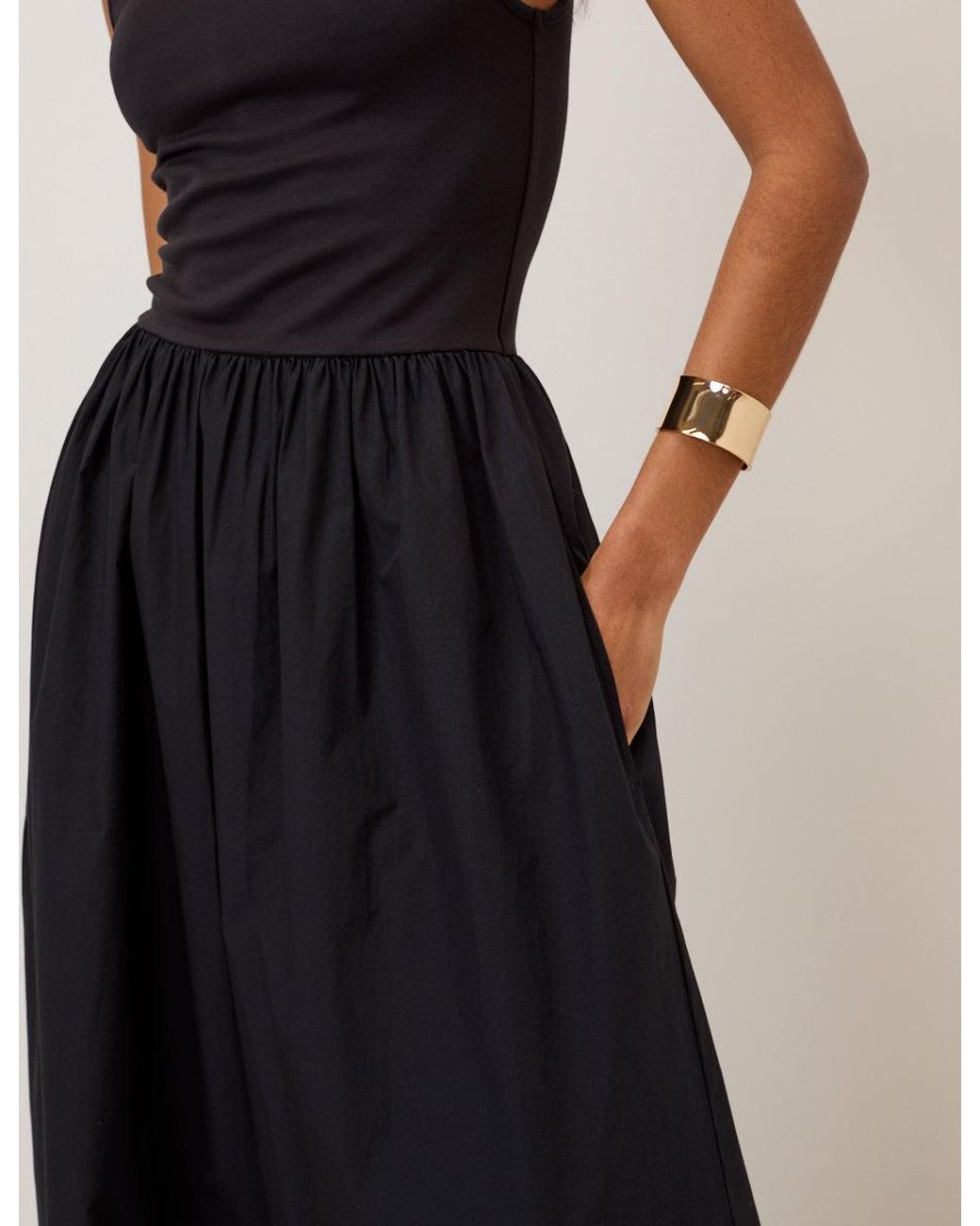 Nobody's Child Black Sleeveless Vera Midi Dress
