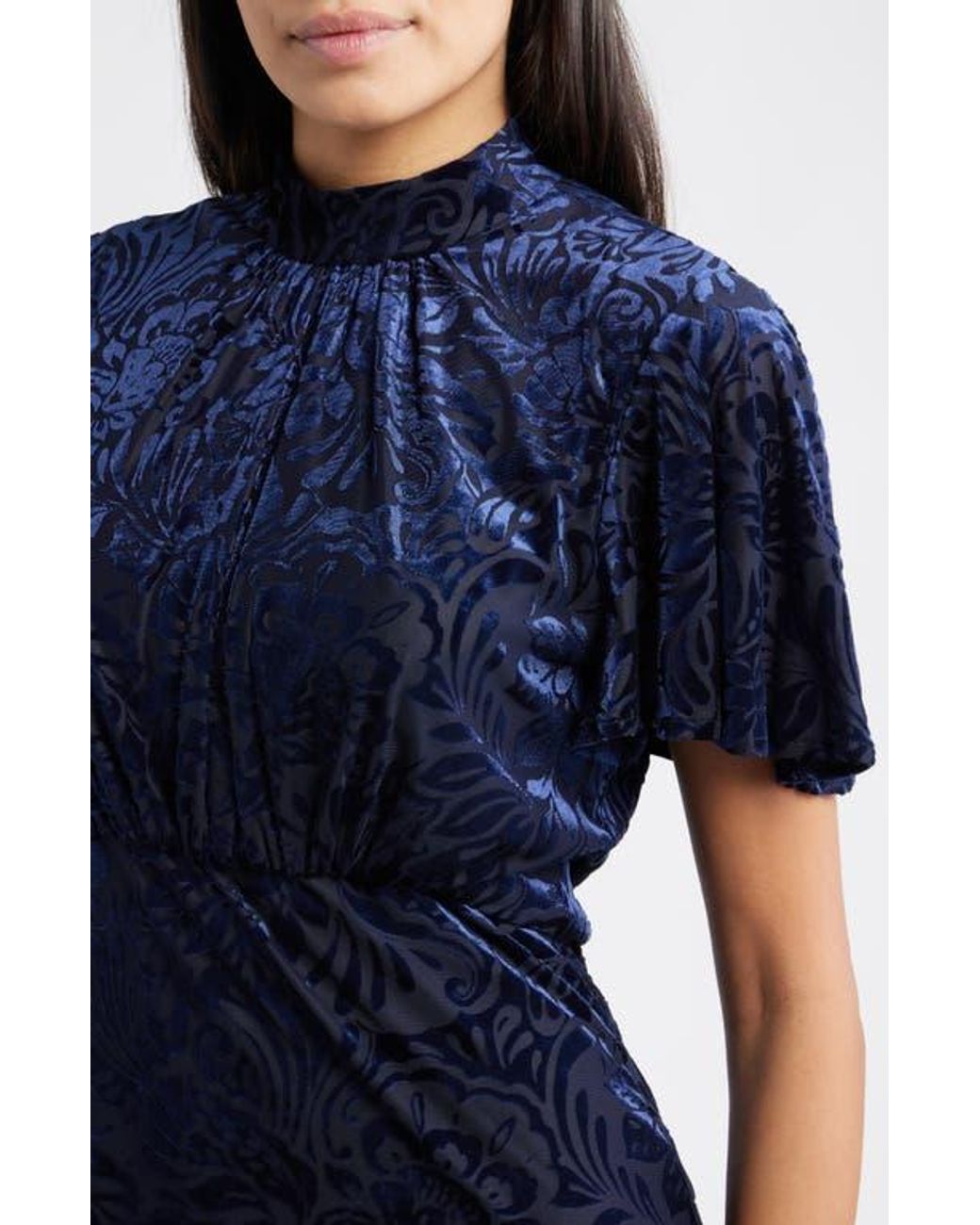 Julia Jordan Velvet Burnout Short Sleeve Midi Dress in Blue | Lyst