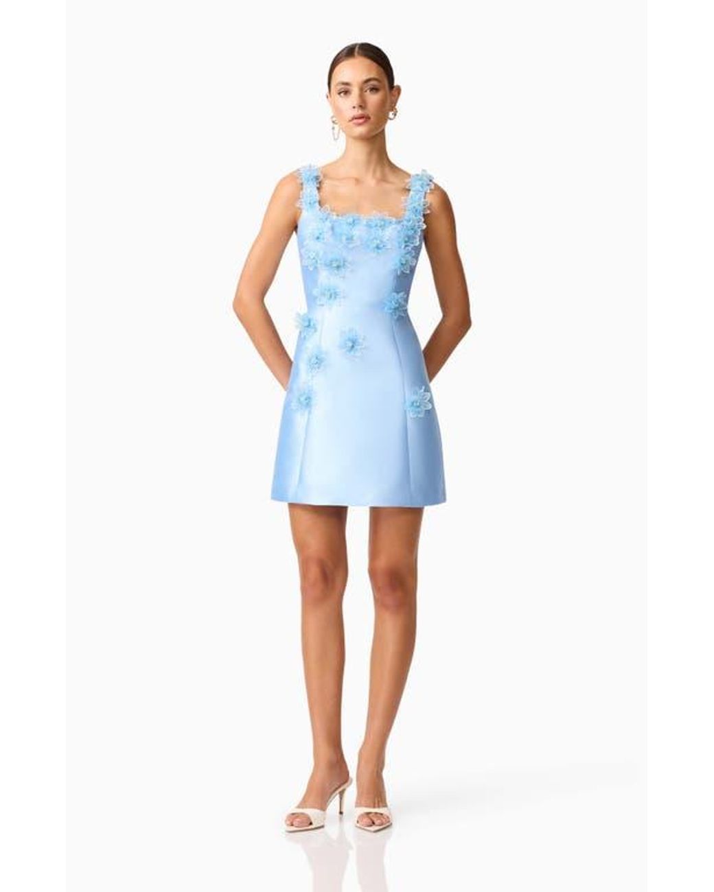 princess polly baby blue dress Corsage Ideas to Match A Royal Blue Dress