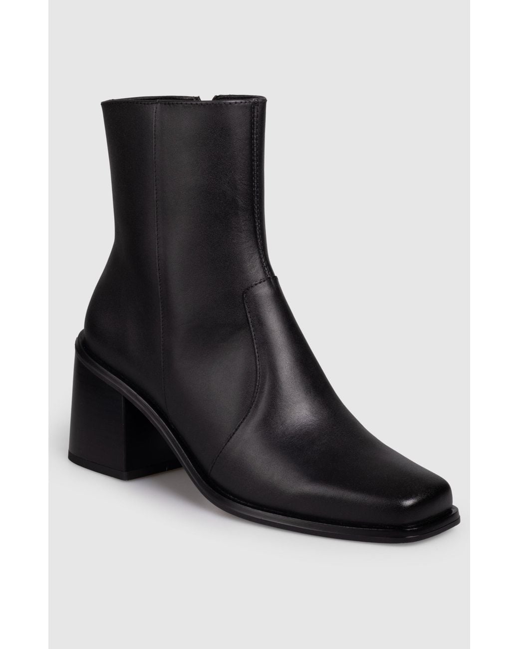 Manuela Black Libia Block Heel Side Up Bootie