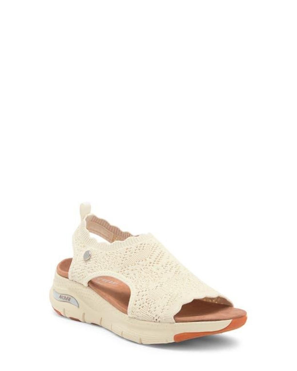 Catch skechers hot sale
