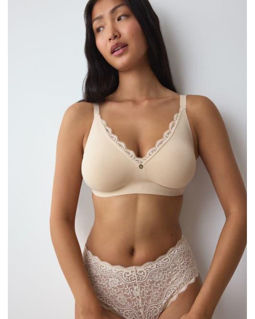 Triumph Brown Amourette Wireless Minimizer Bra