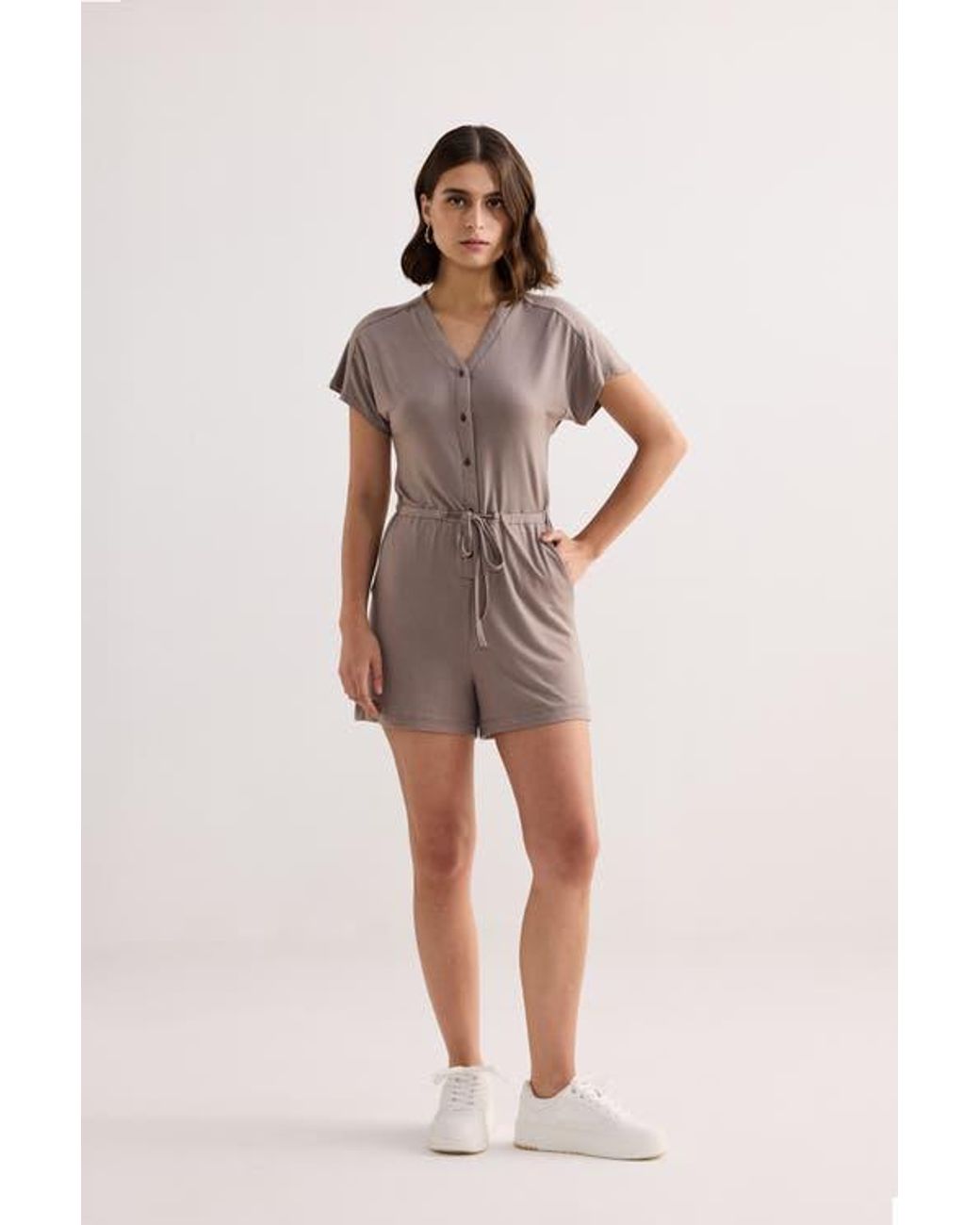 REISTOR Natural V Neck Drawstring Knit Romper
