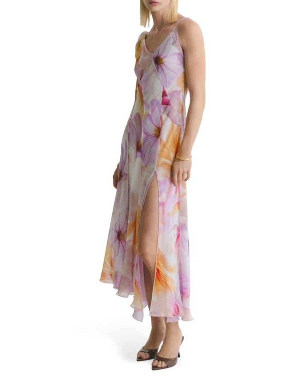 silk chiffon dress with sleeves 2023 V Neck A Line Long Sleeve Wedding Slit Custom Made / Ivory Crafted from the highest multibuy-script Elie Saab Pleated Floral-print Calf Width:15.0 in