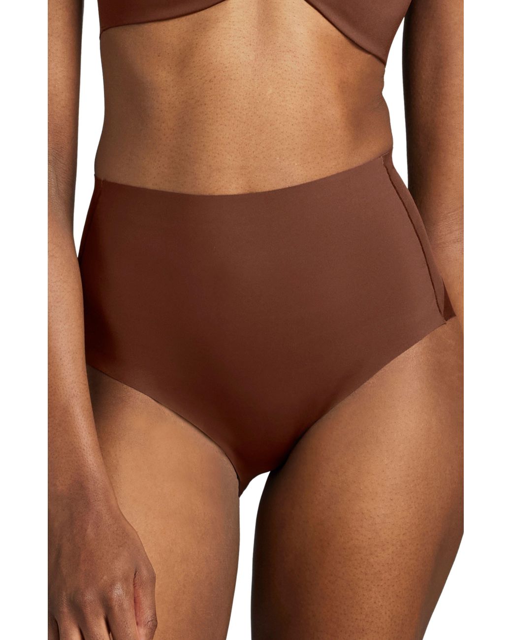 Siella Brown No-Show Shaping Brief
