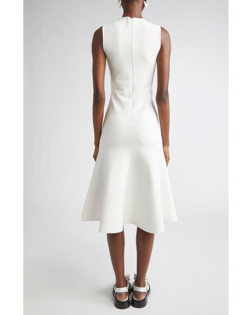【Alexander McQueen】Banshee embroidery midi dress 30187505_60395167_600.jpg