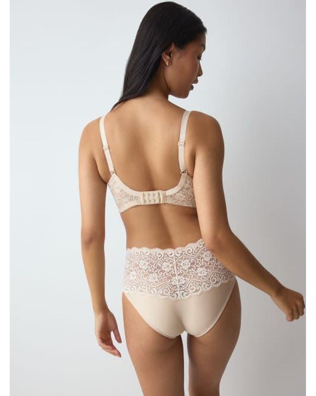 Triumph Brown Amourette Wireless Minimizer Bra