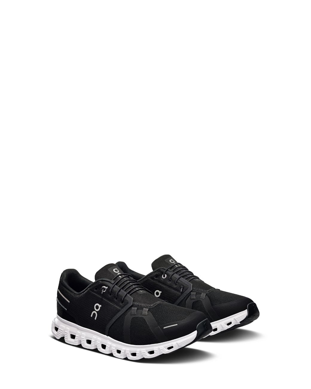 On Shoes Black Cloud 6 Sneaker for men