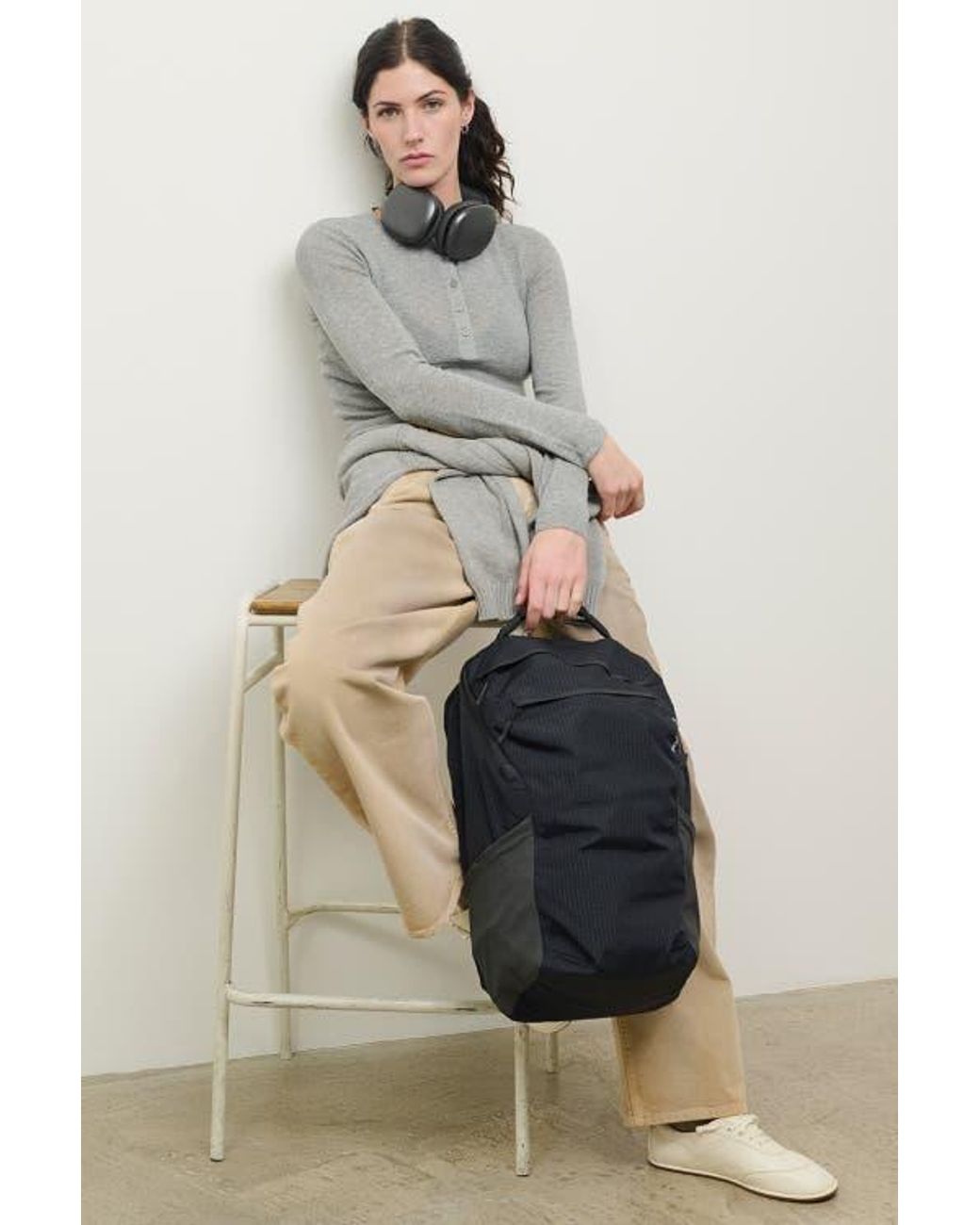 Troubadour Black Elemental Backpack