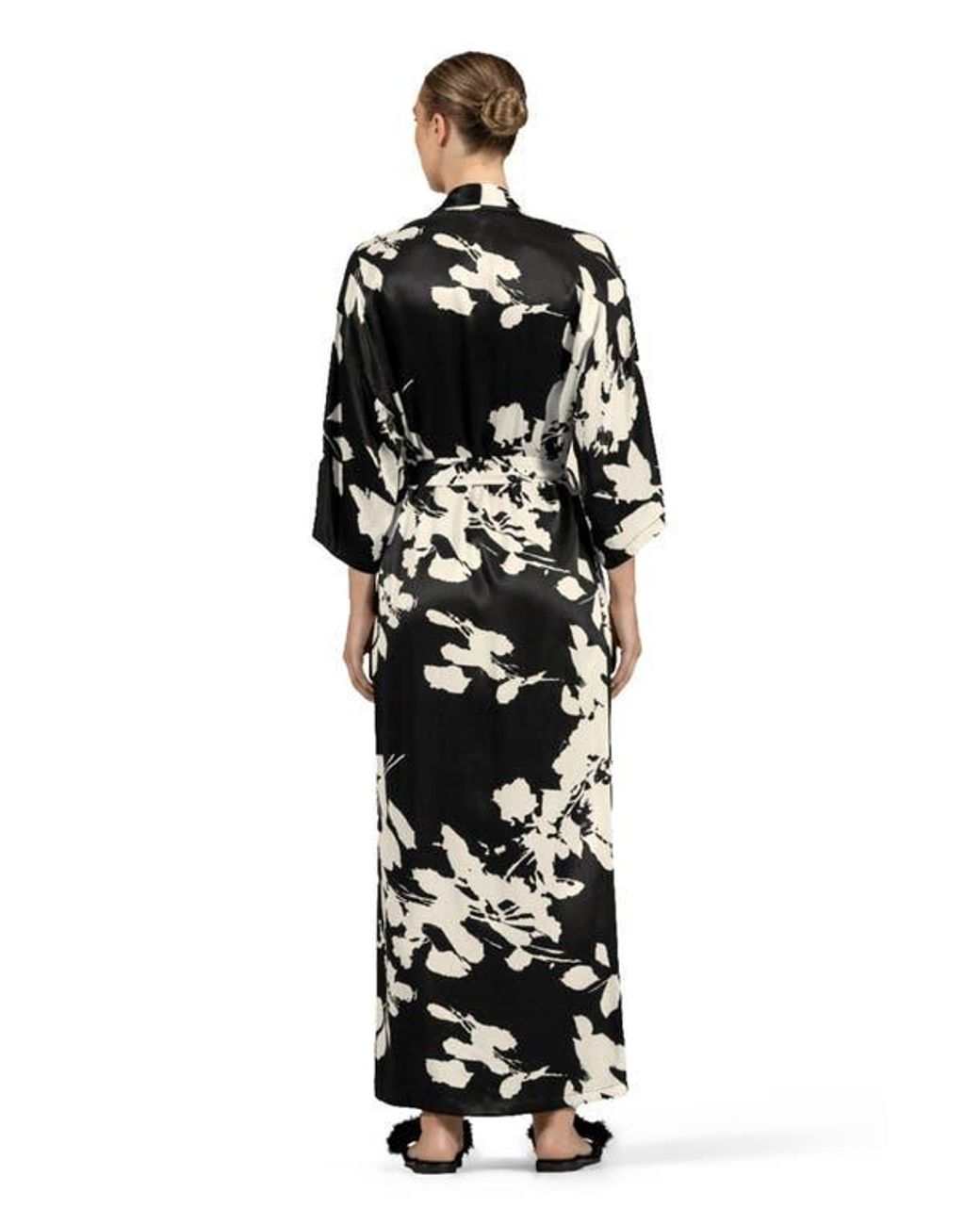 Quiniu Robe Toga Gerini Robe in Black | Lyst