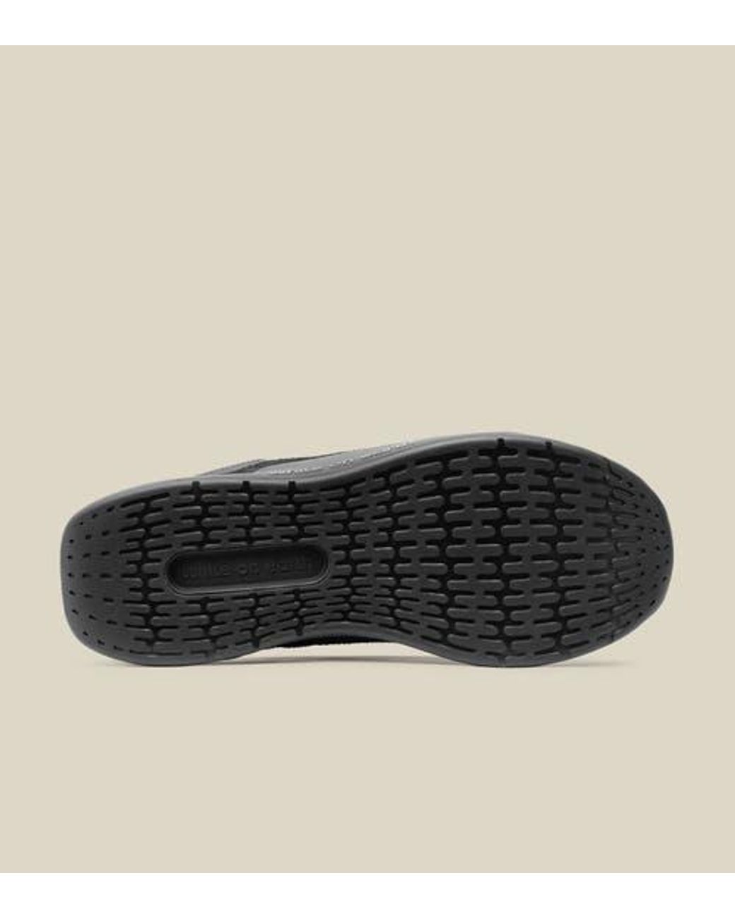 while on earth™ Black Leather Trainer for men