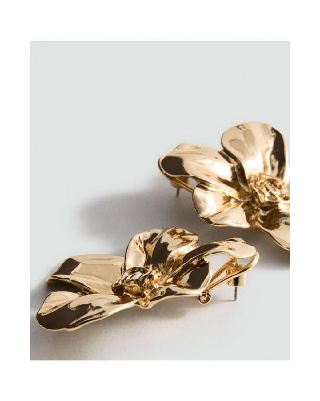 Mango Metallic Flower Earrings