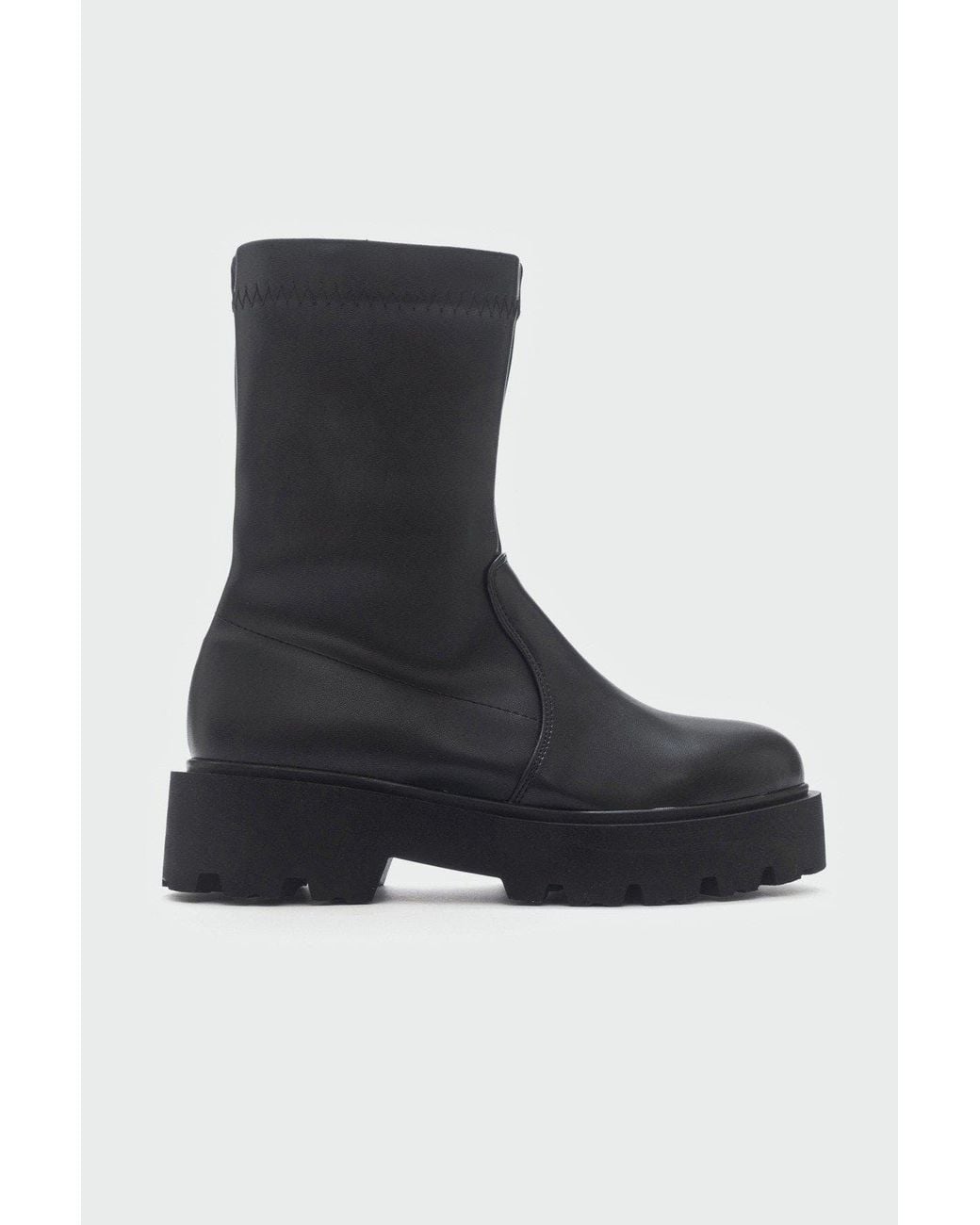 Prologue Shoes Black Rush Bootie