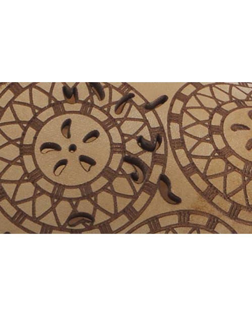 Spring Step Metallic Eiloota Pump