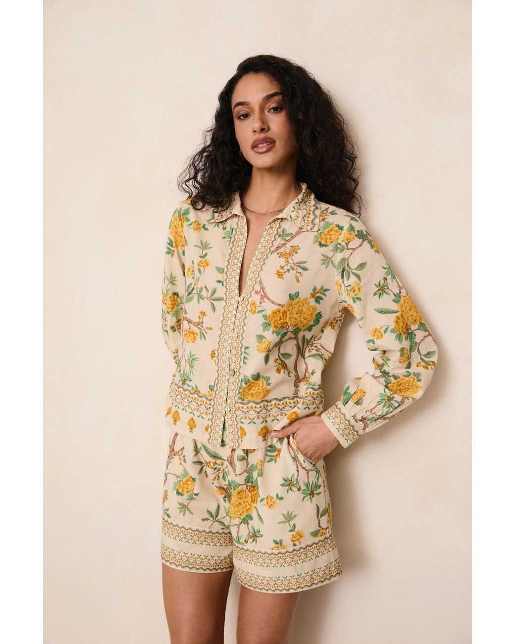 Raishma Natural Raffey Short