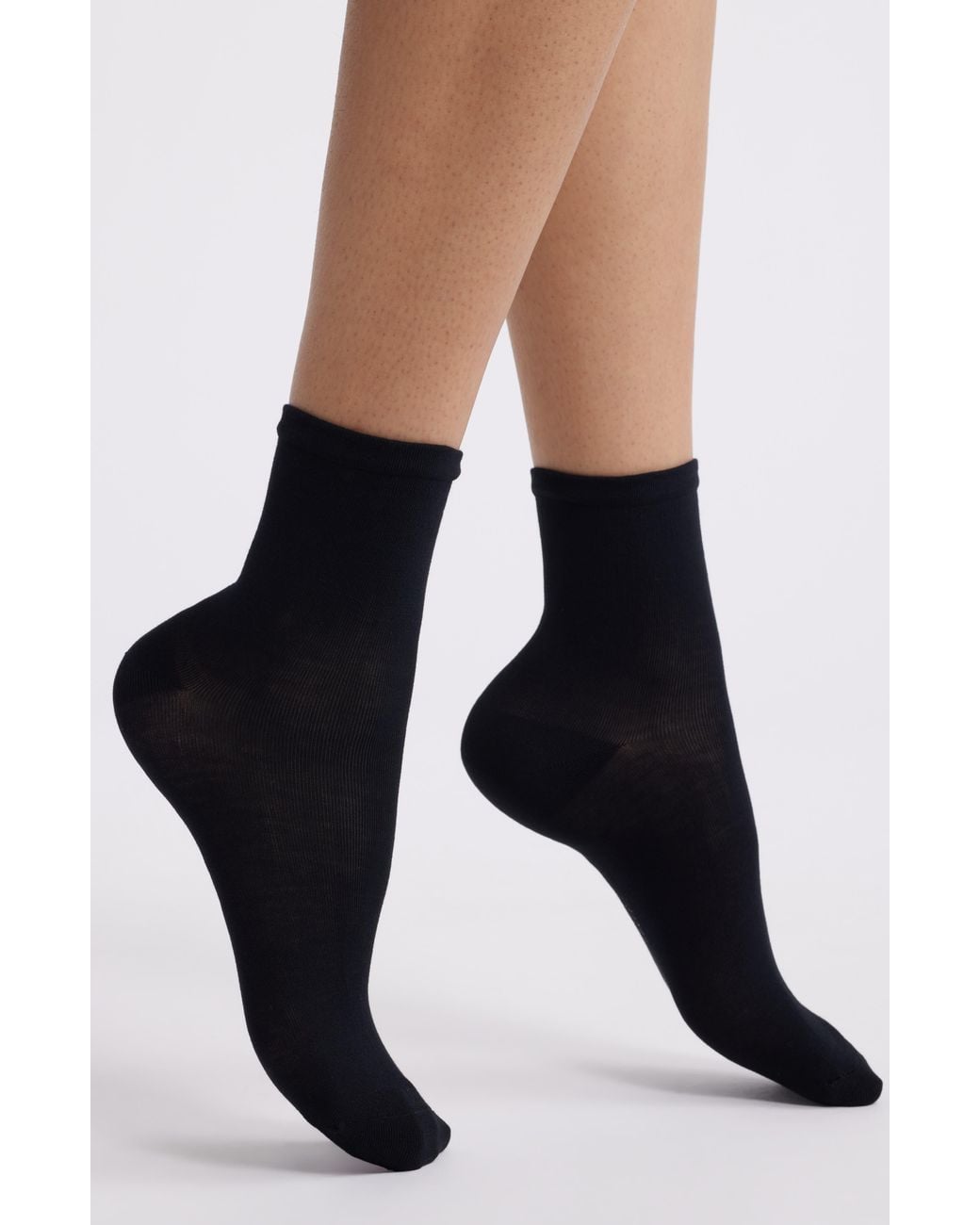 Hue Black Sleek Crew Socks